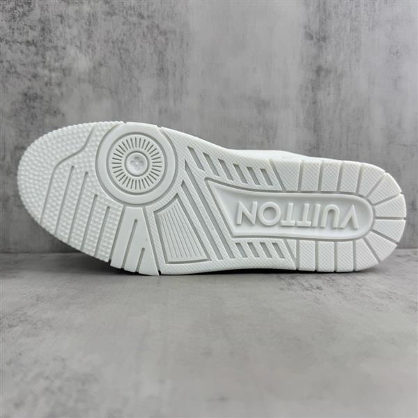 20251128154044875 390